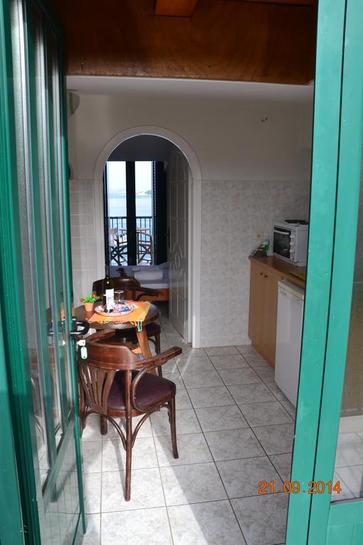 Karmiris Studios And Apartments Keri Ngoại thất bức ảnh