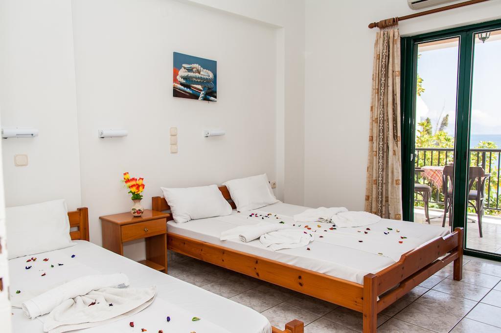 Karmiris Studios And Apartments Keri Phòng bức ảnh