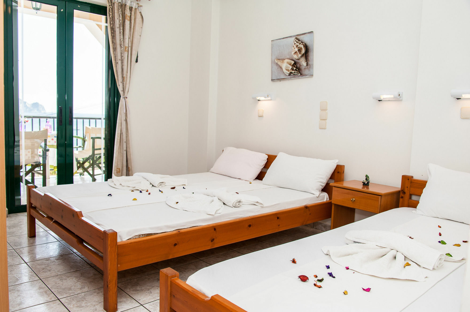 Karmiris Studios And Apartments Keri Ngoại thất bức ảnh